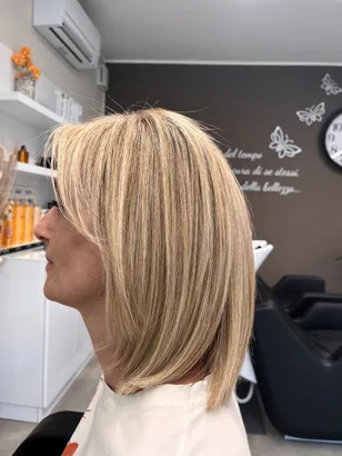 trattamento capelli lisciante disciplinante - DOPO